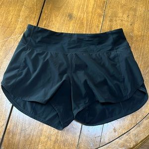 Size 6 Lululemon shorts